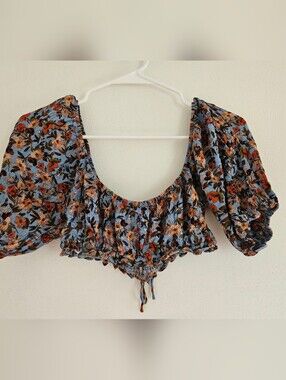 Skylar + Madison Blue Floral Smocked Puff-Sleeve Crop Top